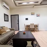 Appartement Elite Flats 2 *