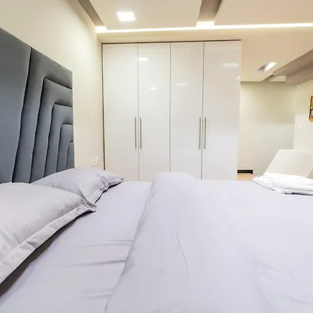 Apartament Elite Flats 2 *