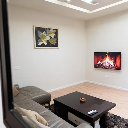 Elite Flats 2 * Тирана