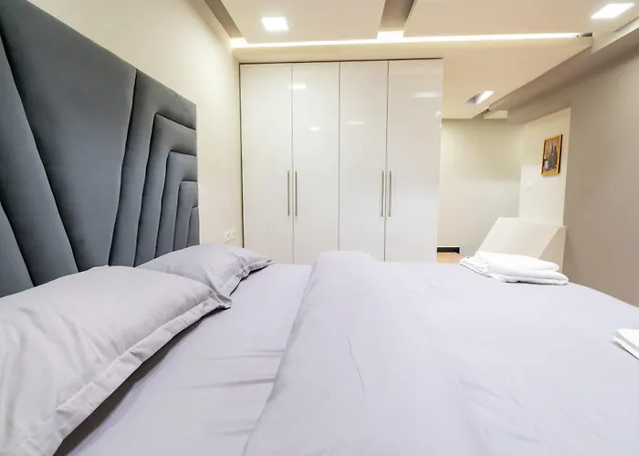 公寓 Elite Flats 2 *